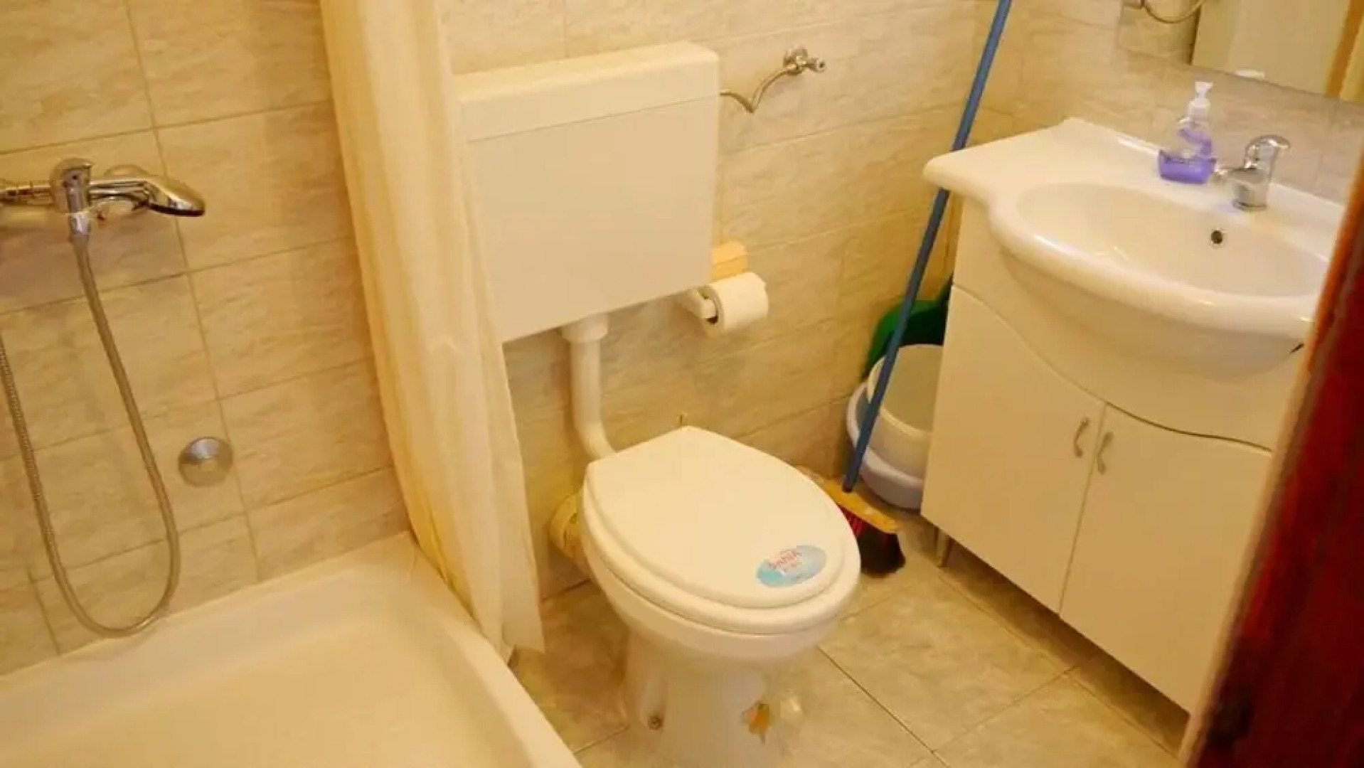 Cosy 1 bedroom apartment with sea view