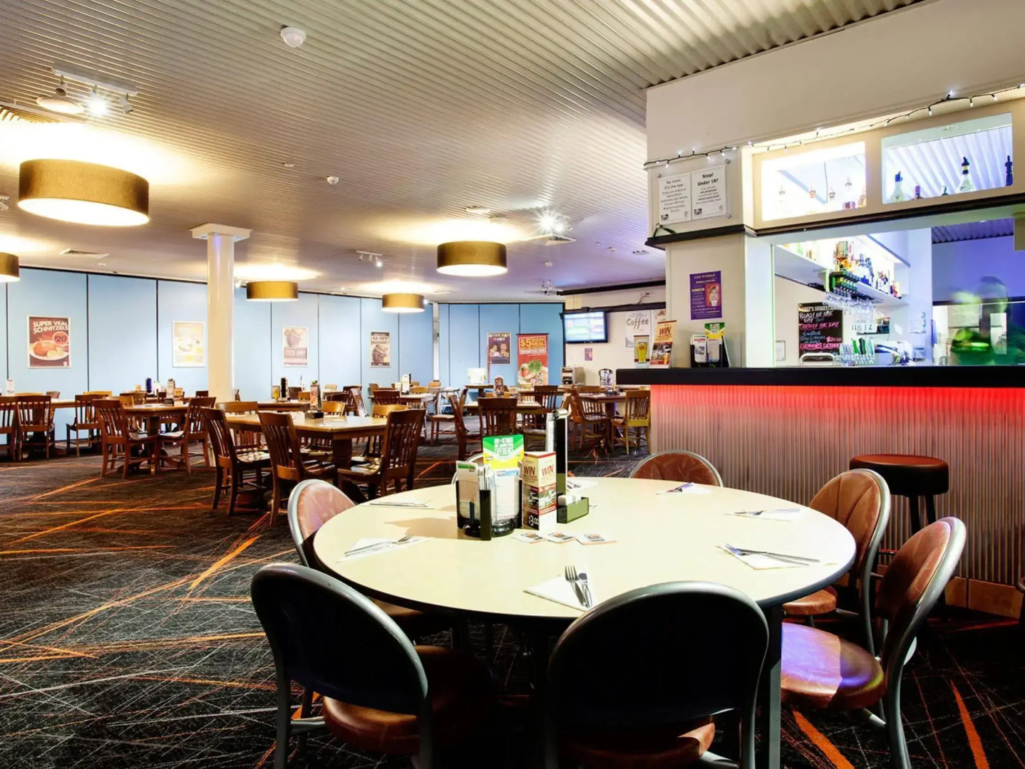 Nightcap at Atherton Hotel