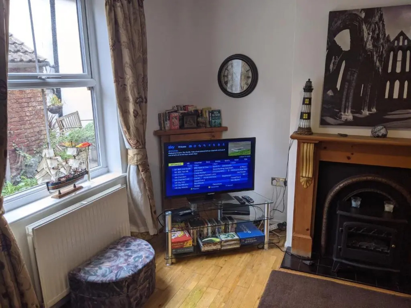 Endeavour Cottage Whitby sleeps 6