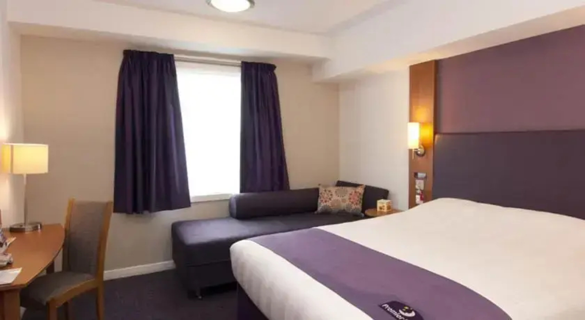Premier Inn Bagshot