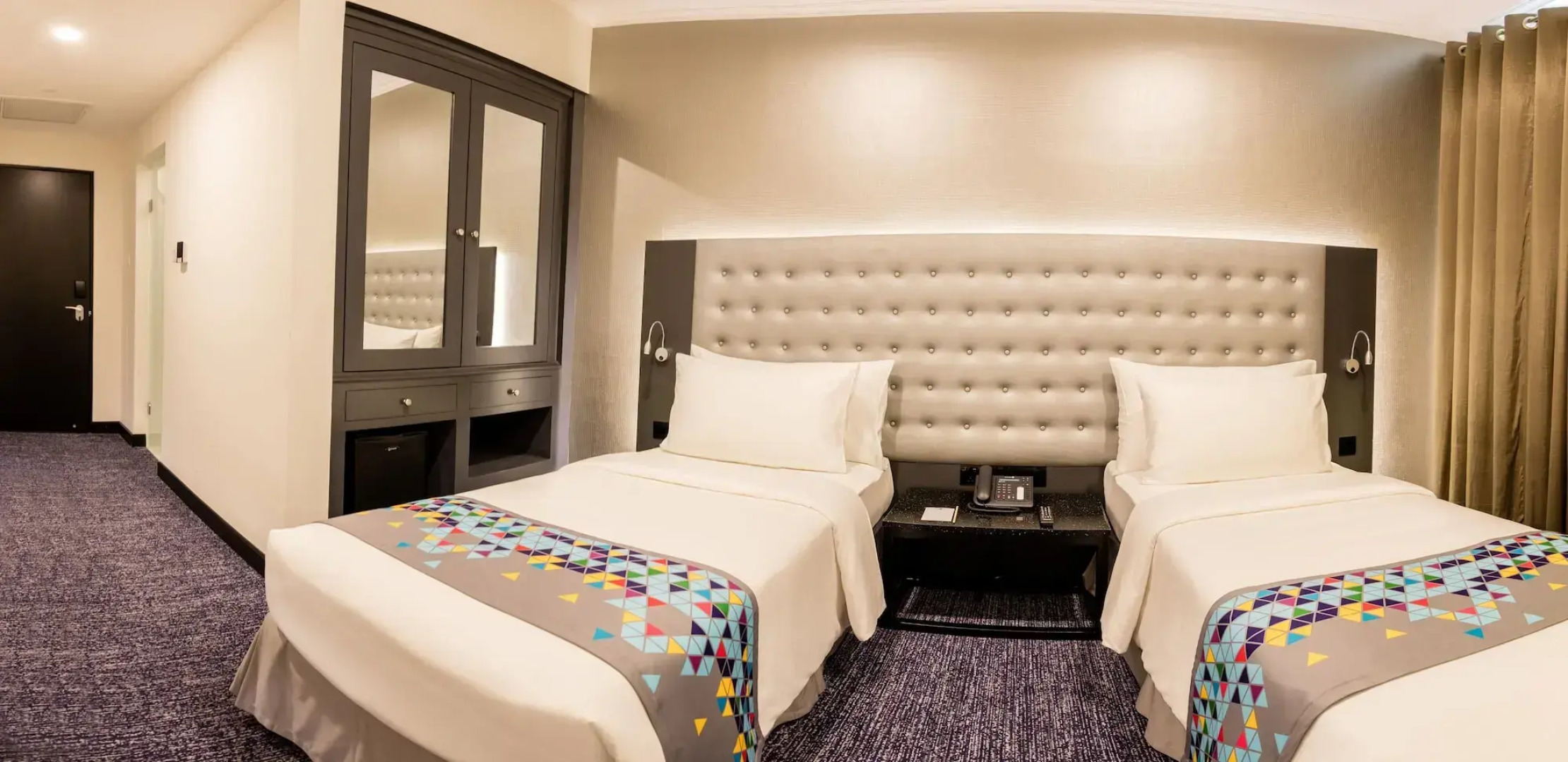 Fairway Colombo - Sri Lanka's First Hotel With Robot Technology