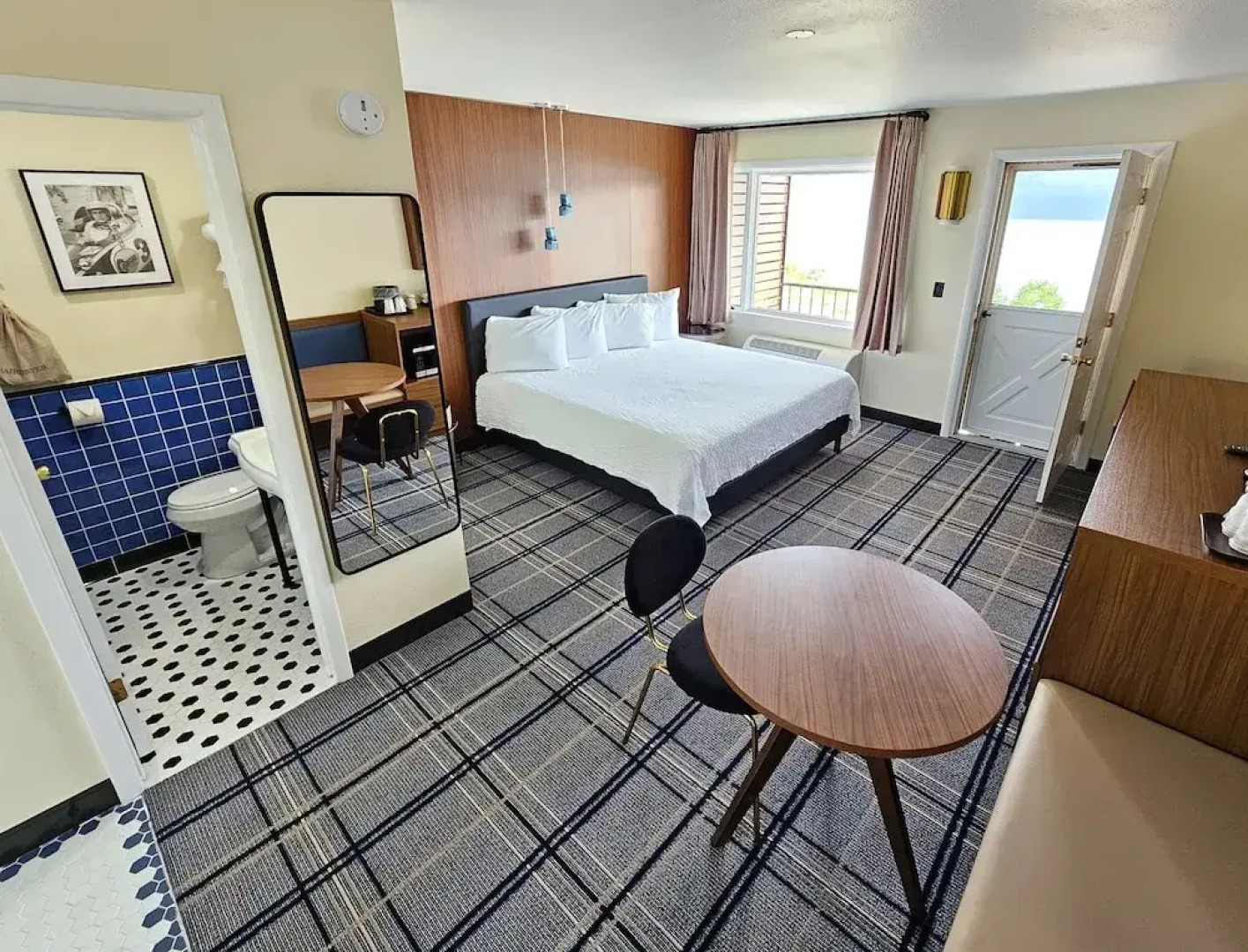 The Hotel Laurel at Seneca