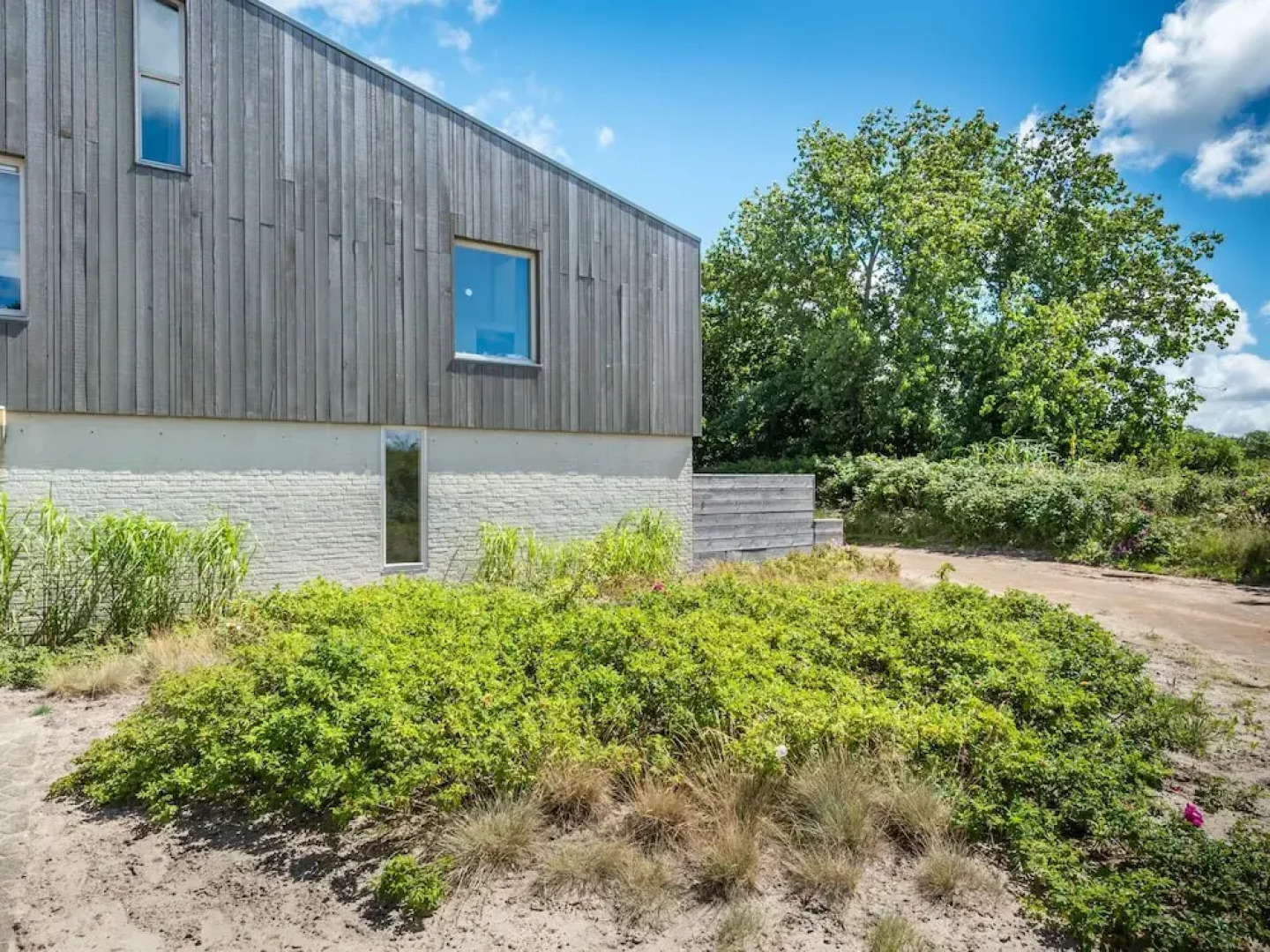 Modern Apartment With a Roof Terrace, on Schiermonnikoog