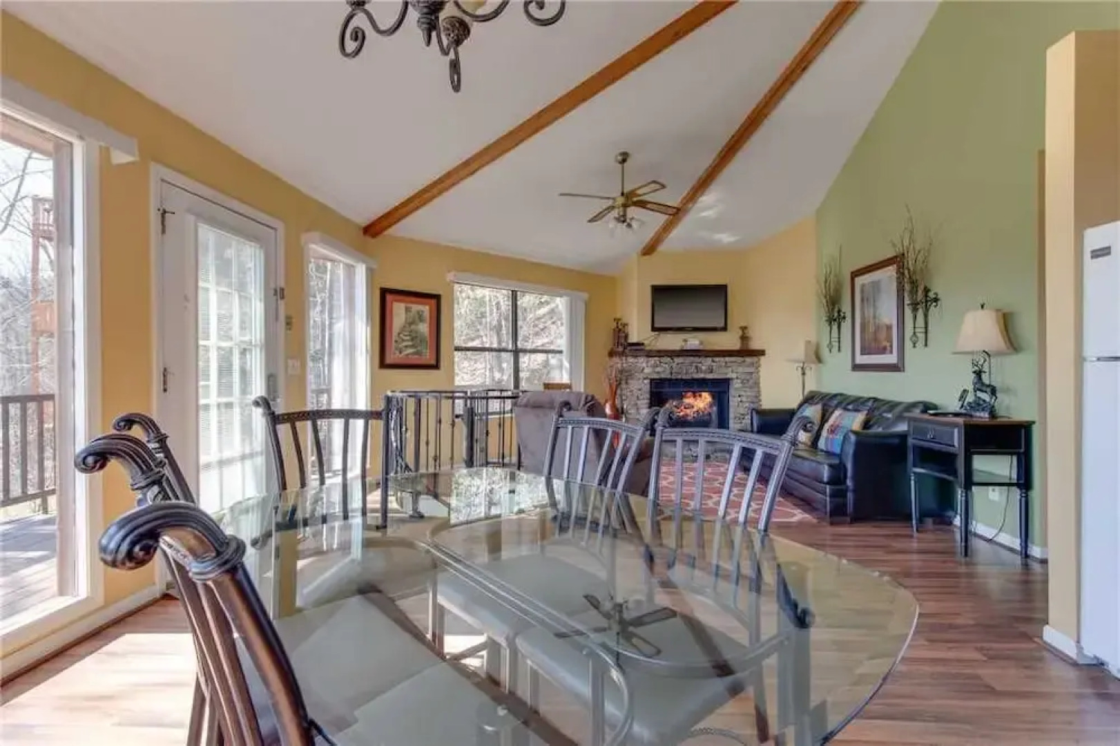 Smoky Mountain Dreams - Three Bedroom Cabin