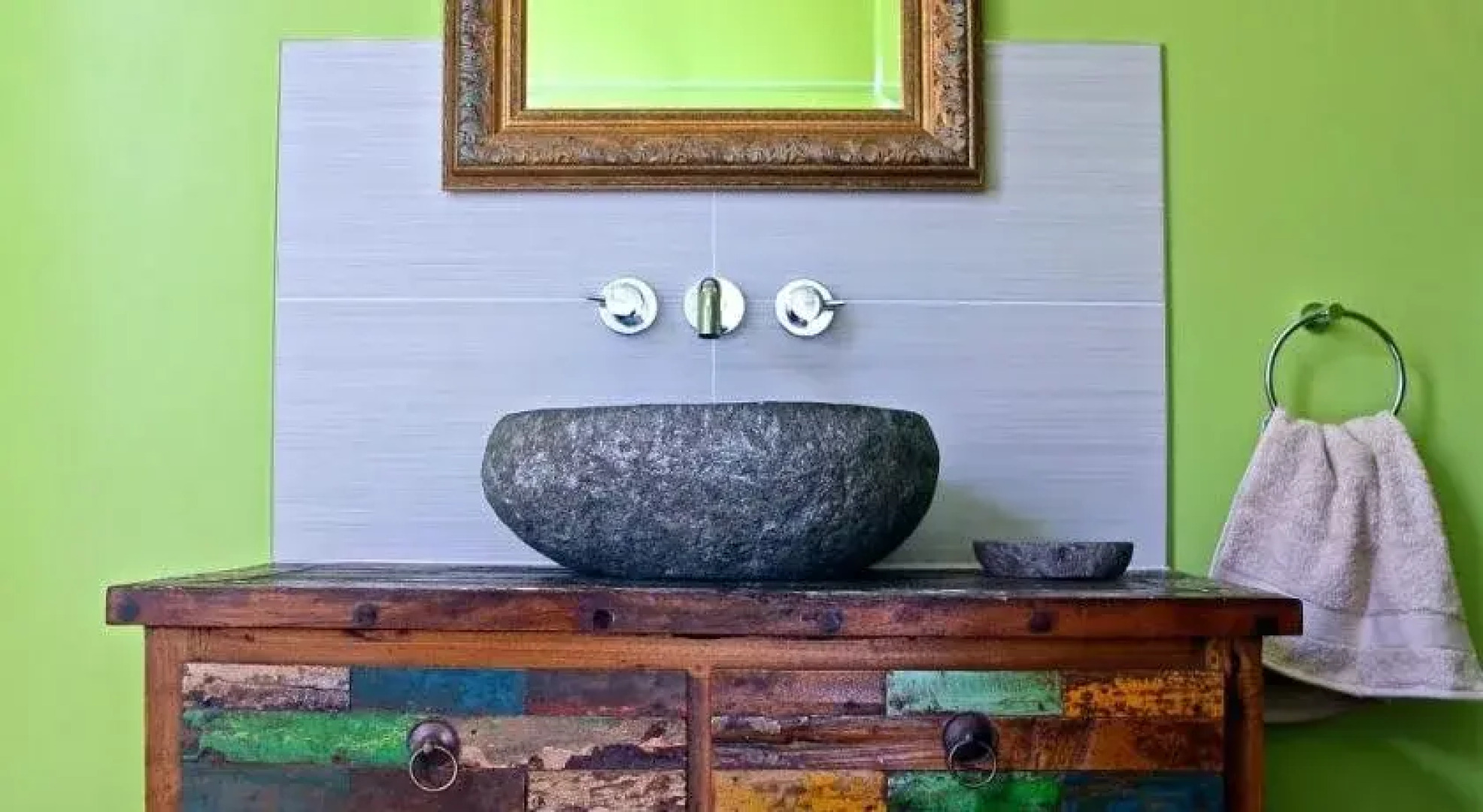 Artica Art  Accommodation