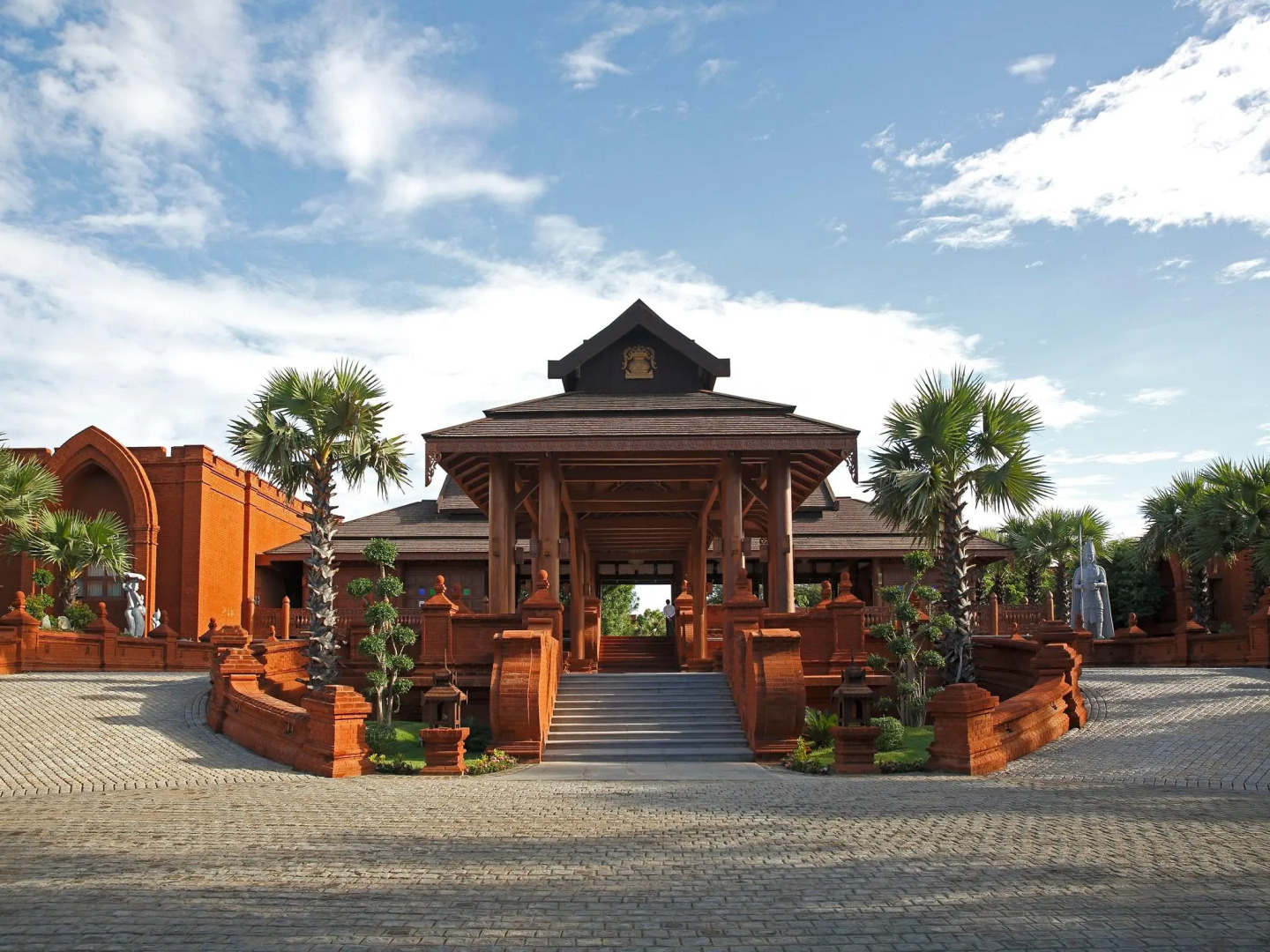 Heritage Bagan Hotel