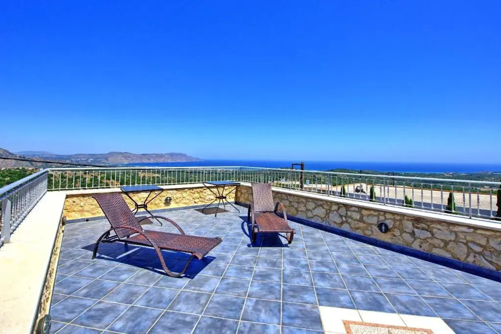 Villa Rodanthi by MediterraneanVillas