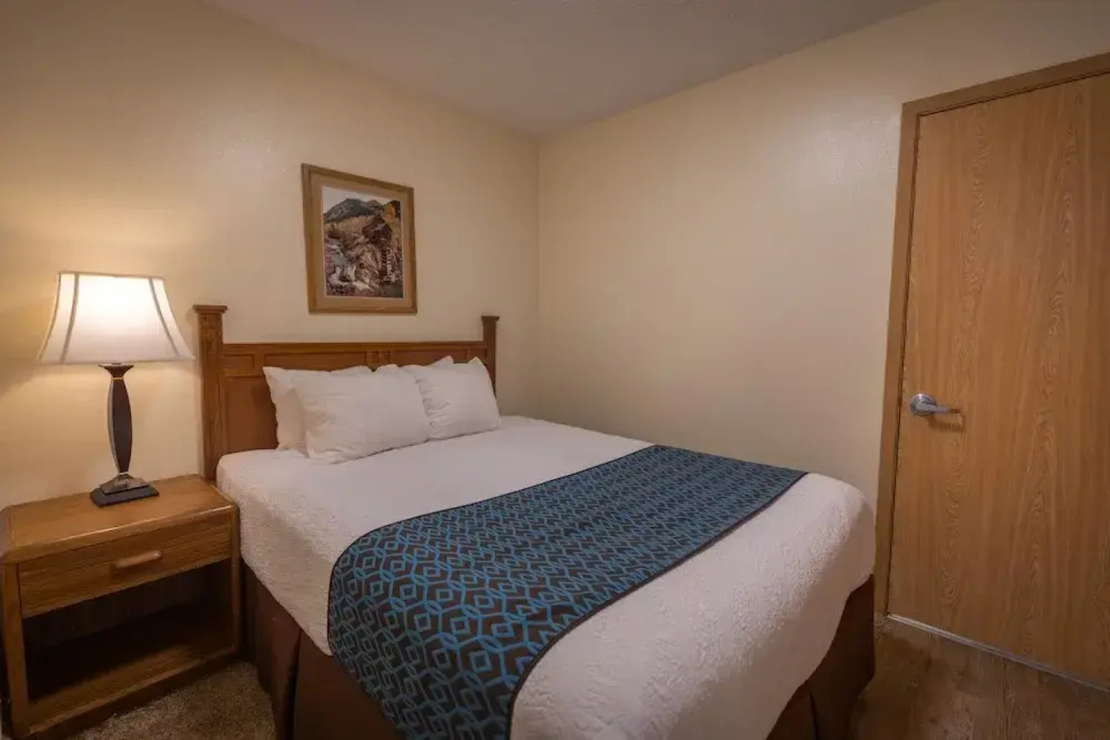 Helgeson Place Hotel & Suites