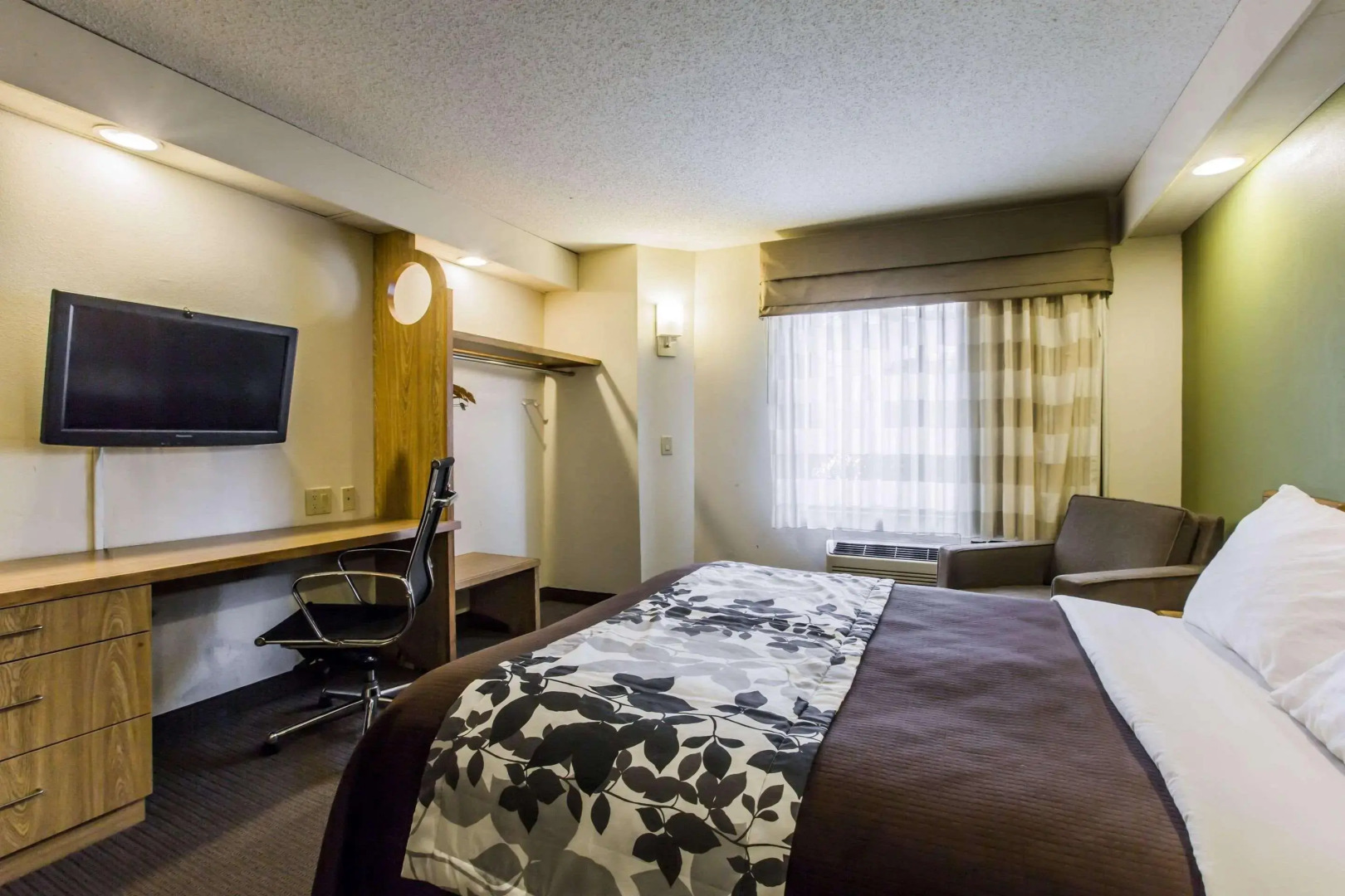 Rodeway Inn Austell Six Flags