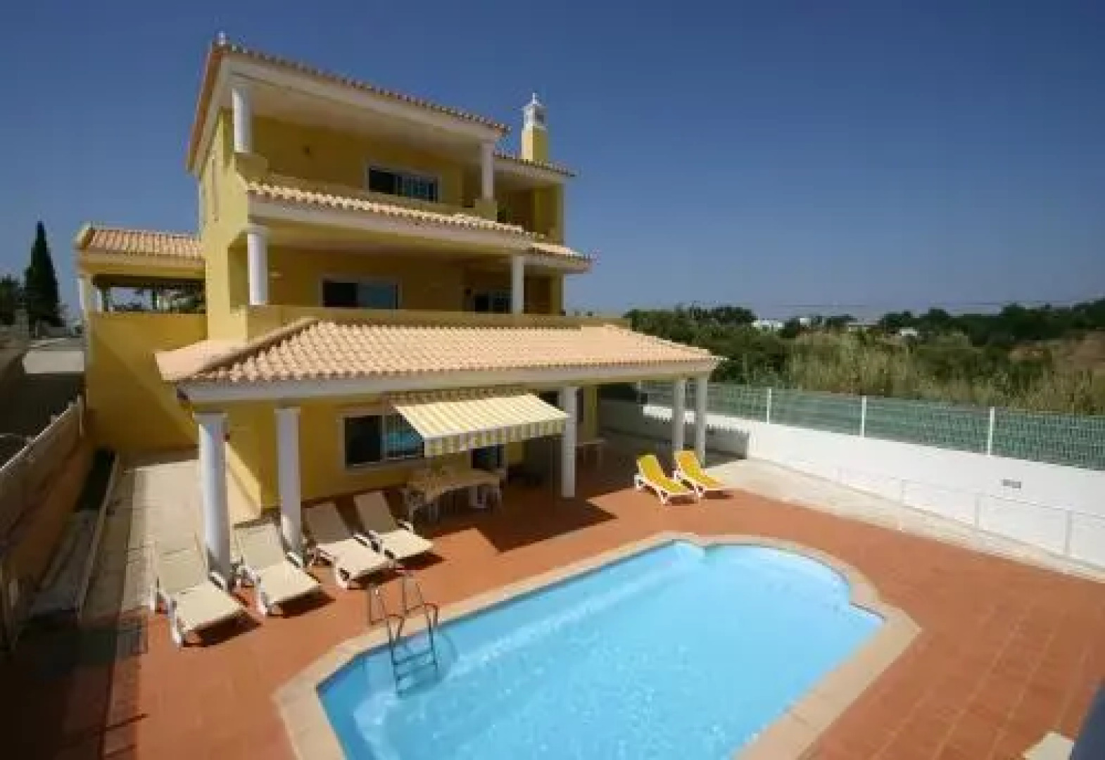 Villa vista mar e piscina