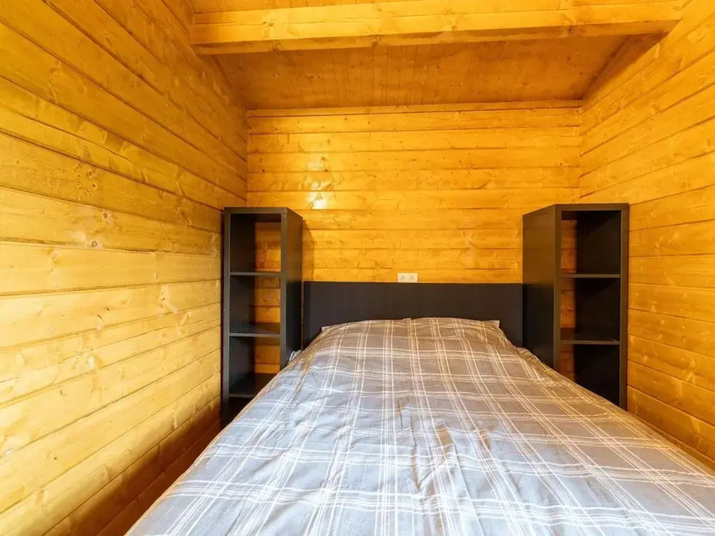 Chalet in Brabant Near Nature Reserves