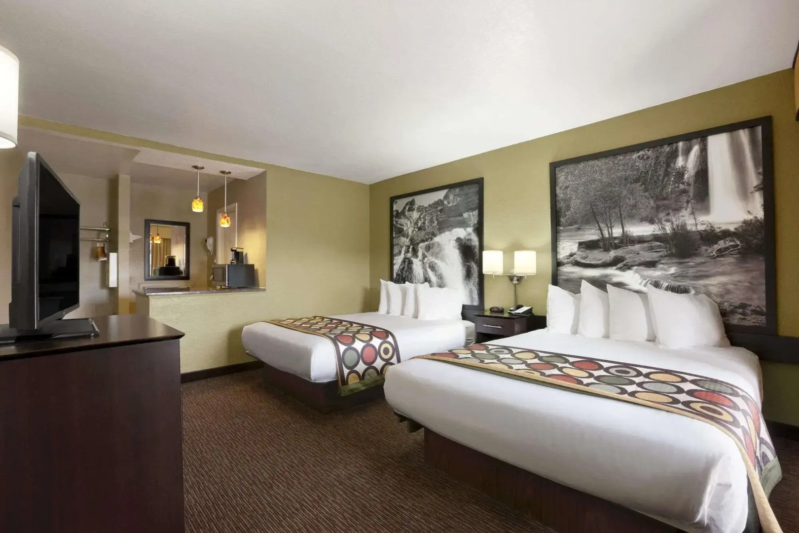 Super 8 Conference Center Nau Downtown