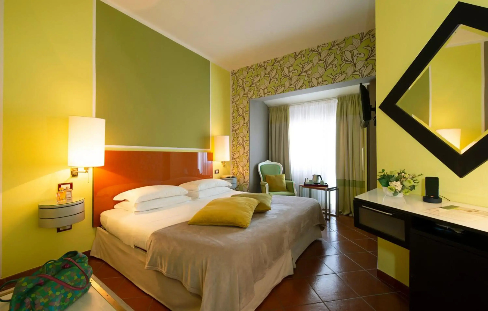 De La Pace, Sure Hotel Collection by Best Western