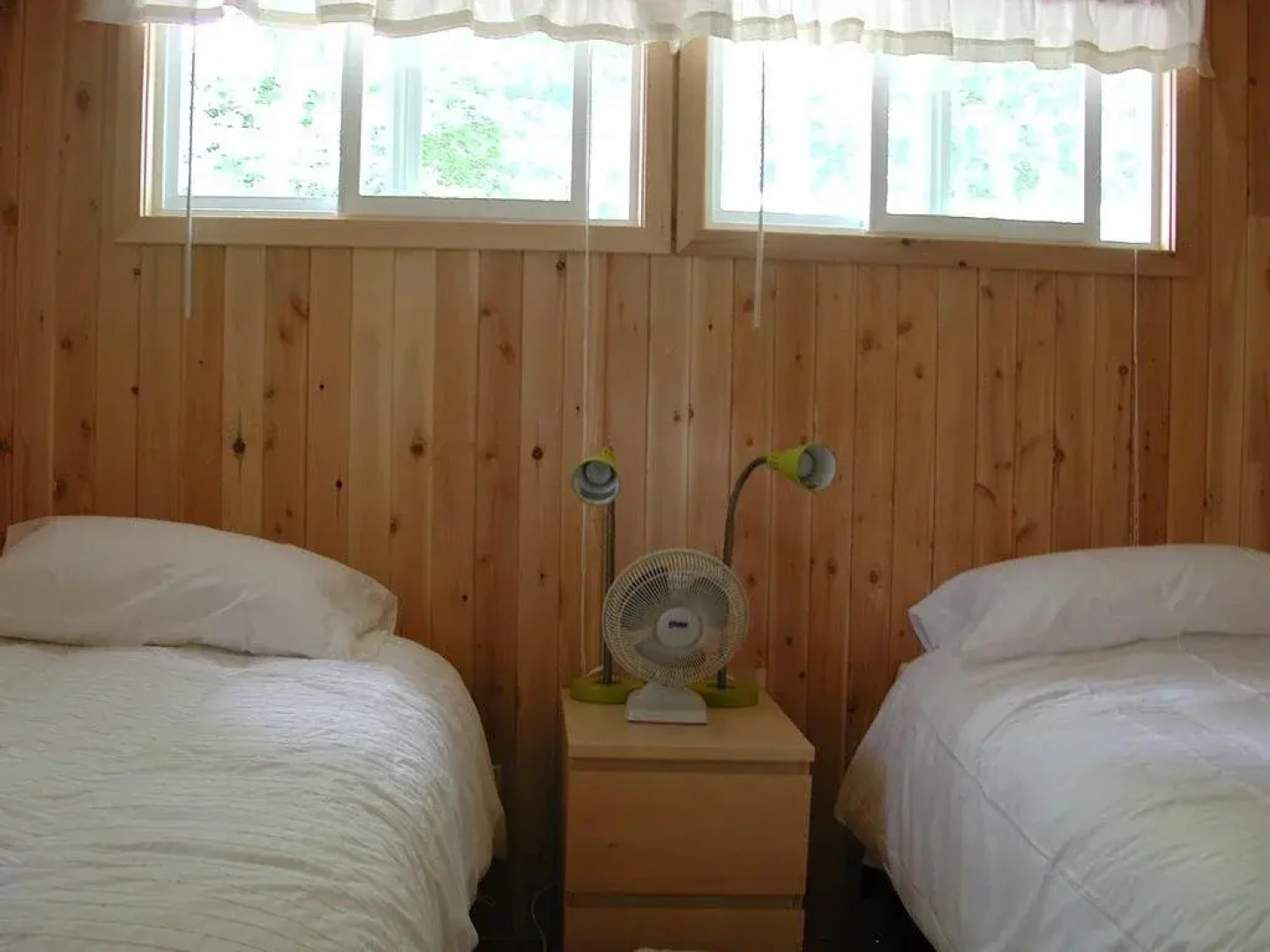 Birch Cliff Lodge on Baptiste Lake