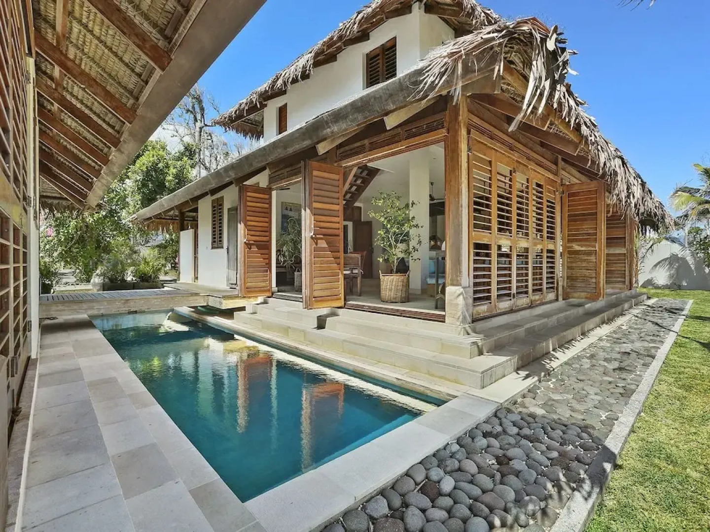 Sarangkita Beach Front Villa