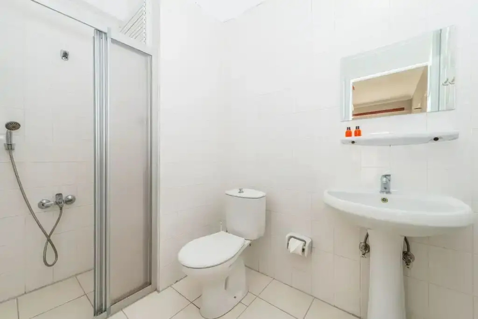 The S Apart & Suites Hotel