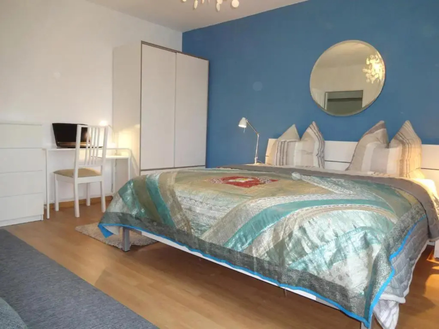 Schöne Wohnungen am Bahnhof in Dachau - 20 Min bis München Zentrum