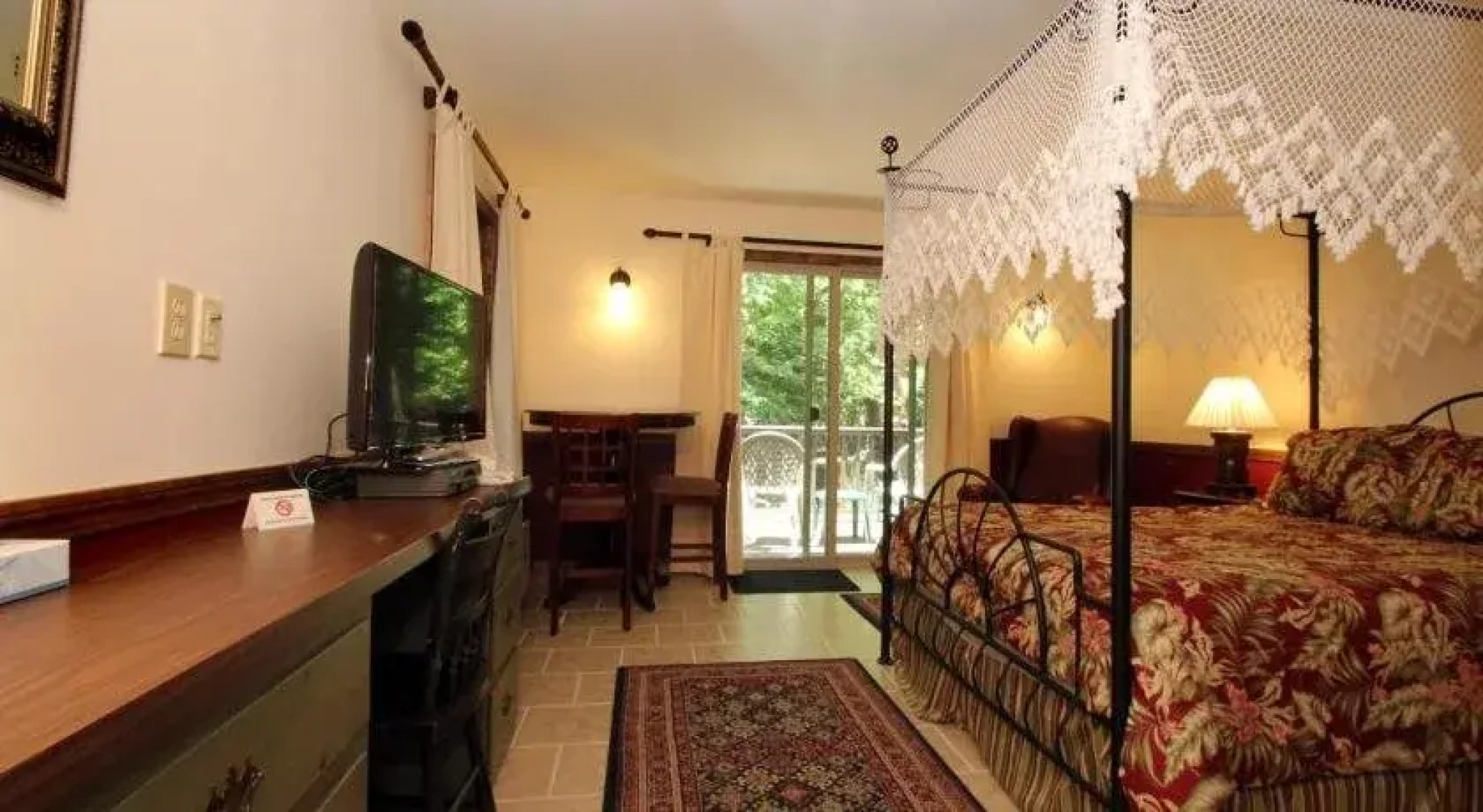 The Earl of Sandwich Motel