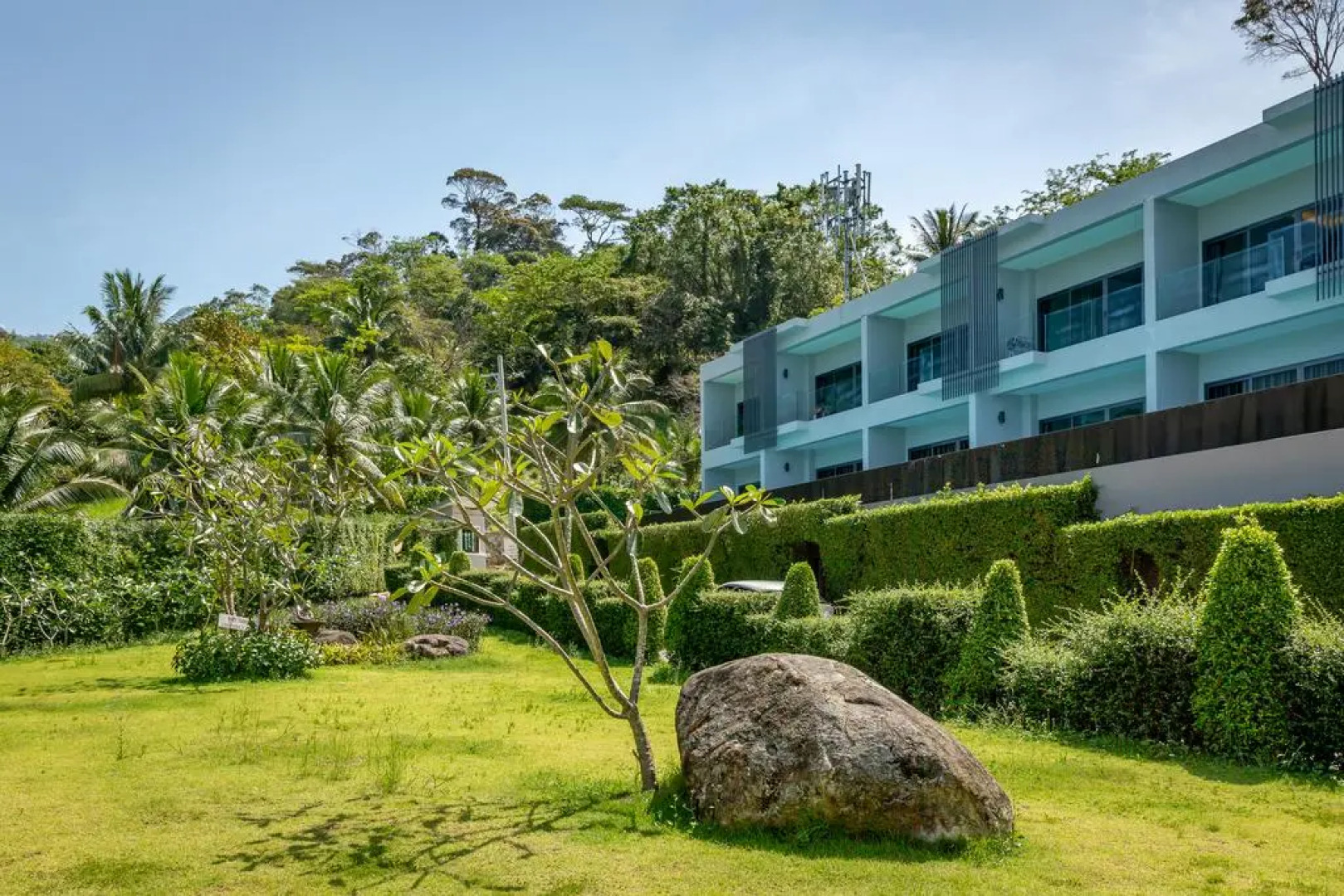 Patong Bay Hill Resort