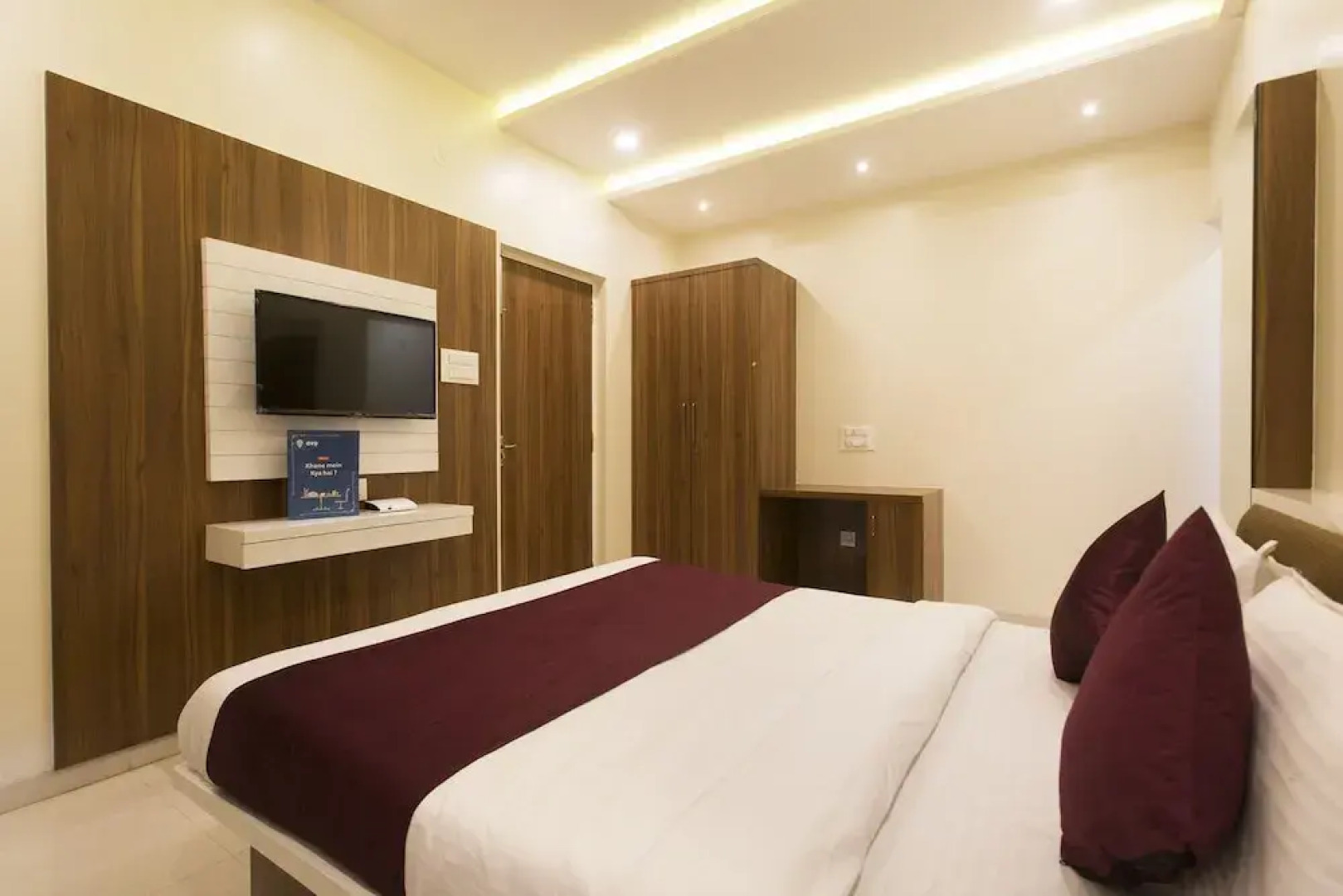 OYO 10355 Hotel SK Regency
