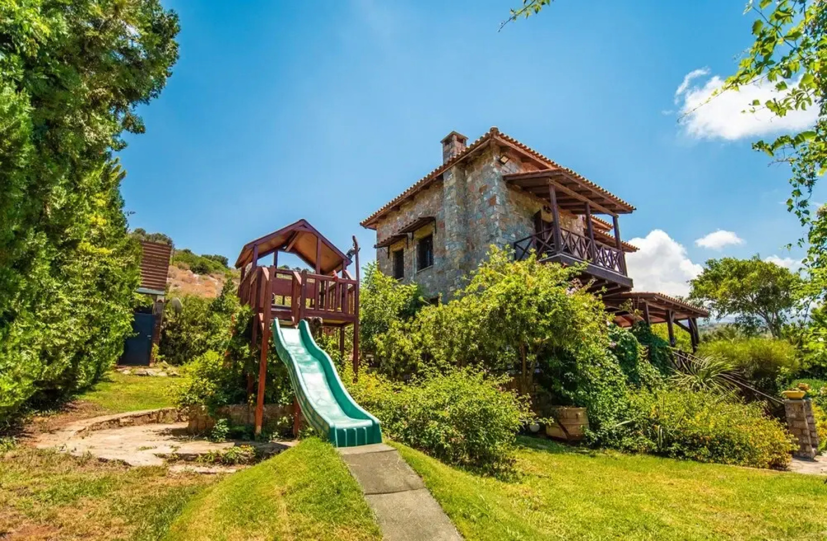 Amazing Home in Milatos, Lasithi With Wifi and 3 Bedrooms