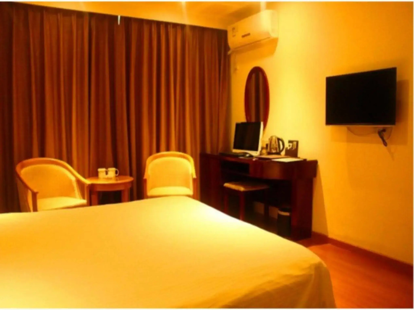 Greentree Inn Longhua Bus Station Shell Hotel