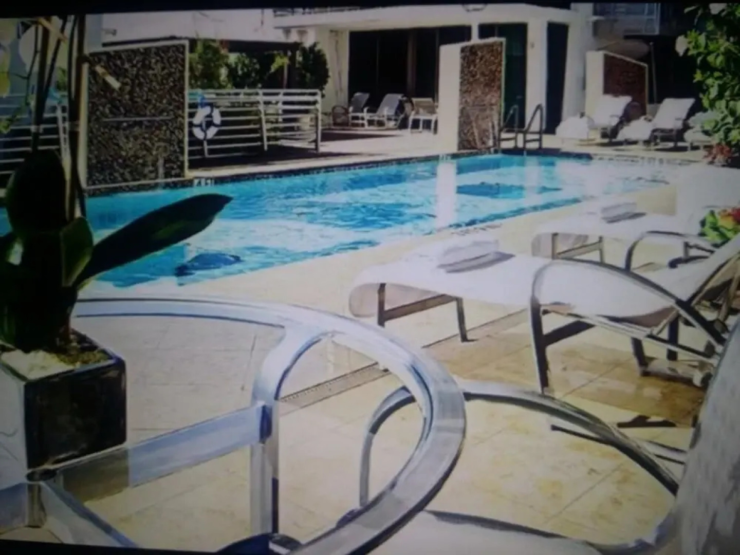 SoBe Ocean Drive Suites