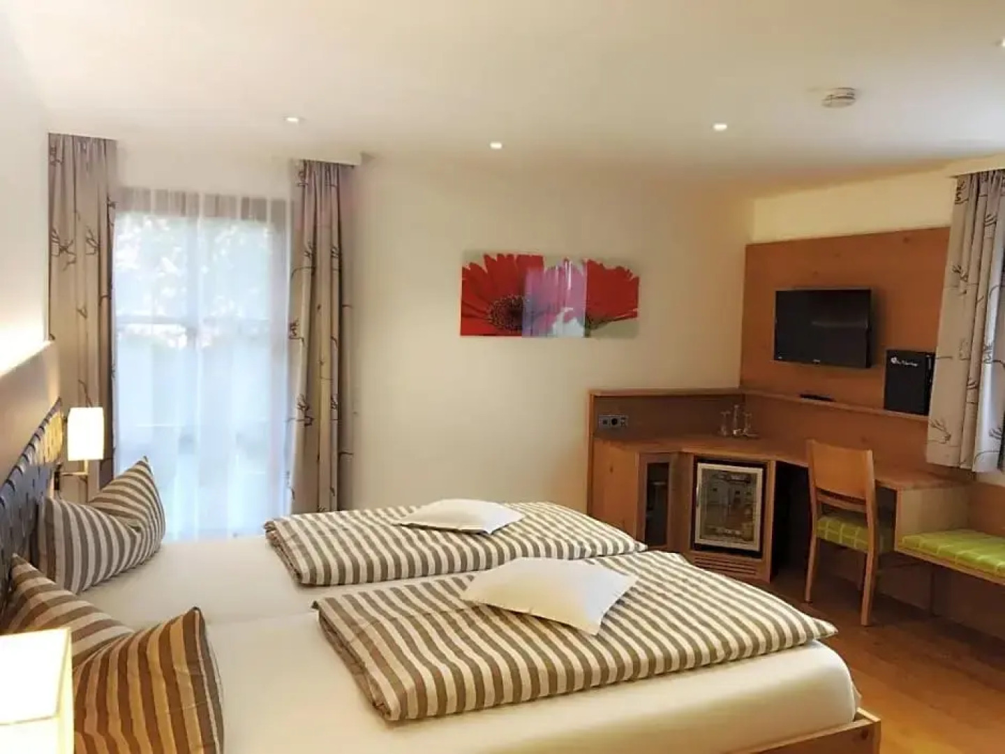 Am Wiesenhang   Garni