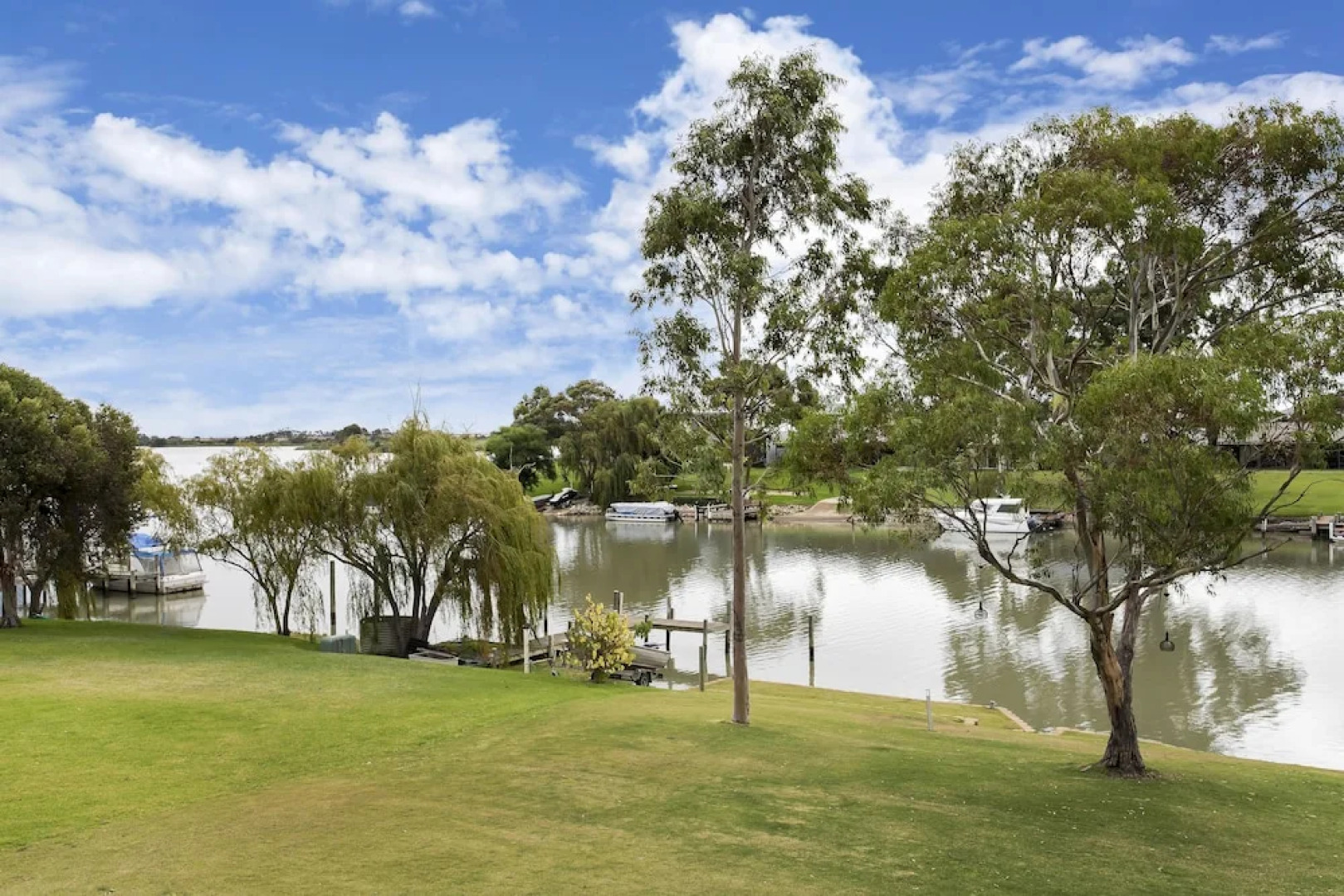 Windy's at Wellington