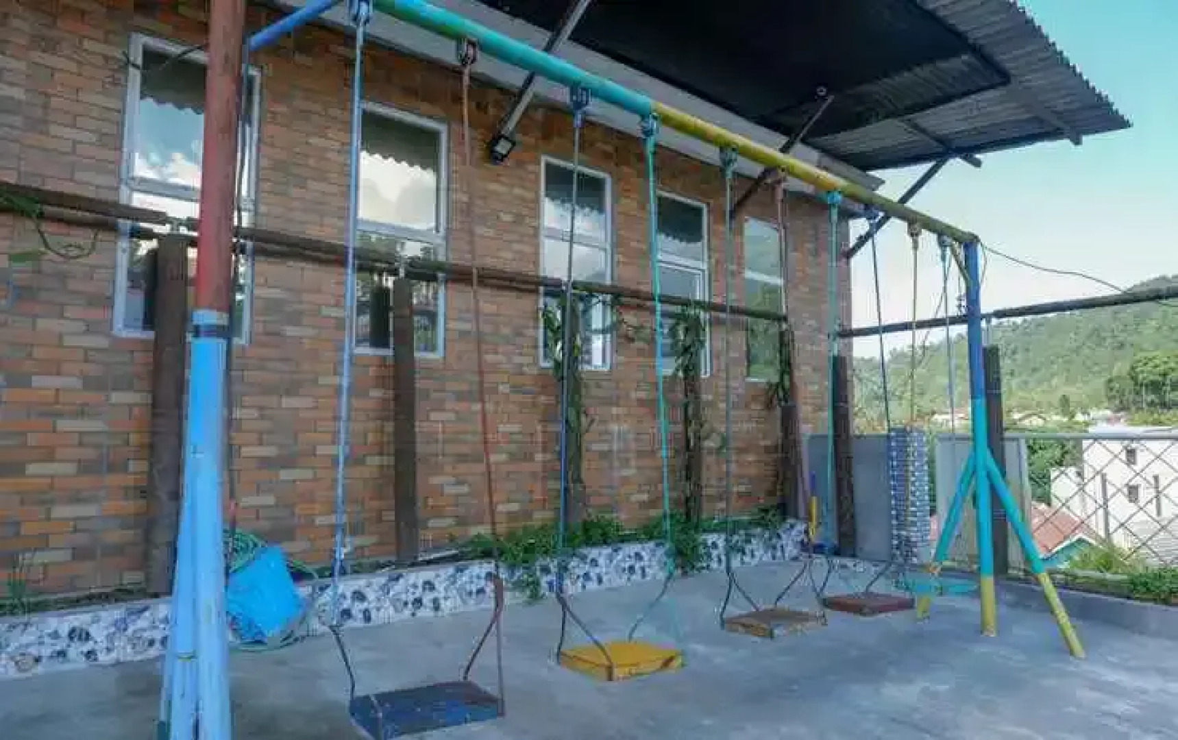 Urbanview Hotel Mountain Palace Kopeng