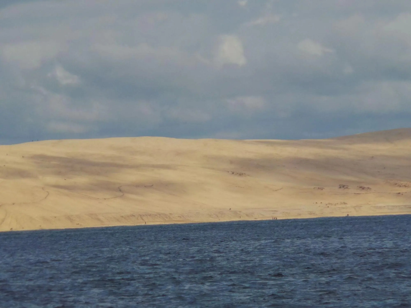 Stone House in a Vineyard, With Swimming Pool, Near Bordeaux
