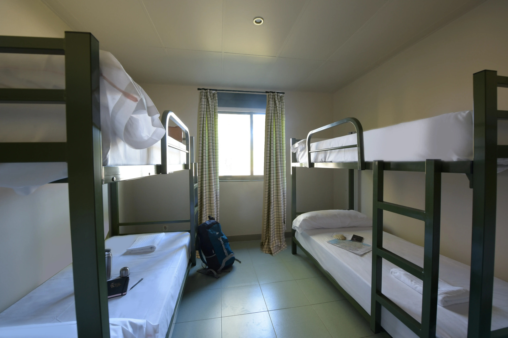 Hostel Monte Do Gozo