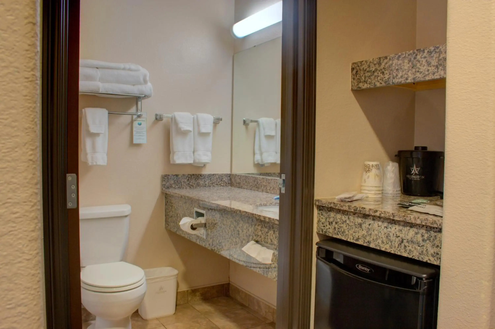 Allington Inn & Suites