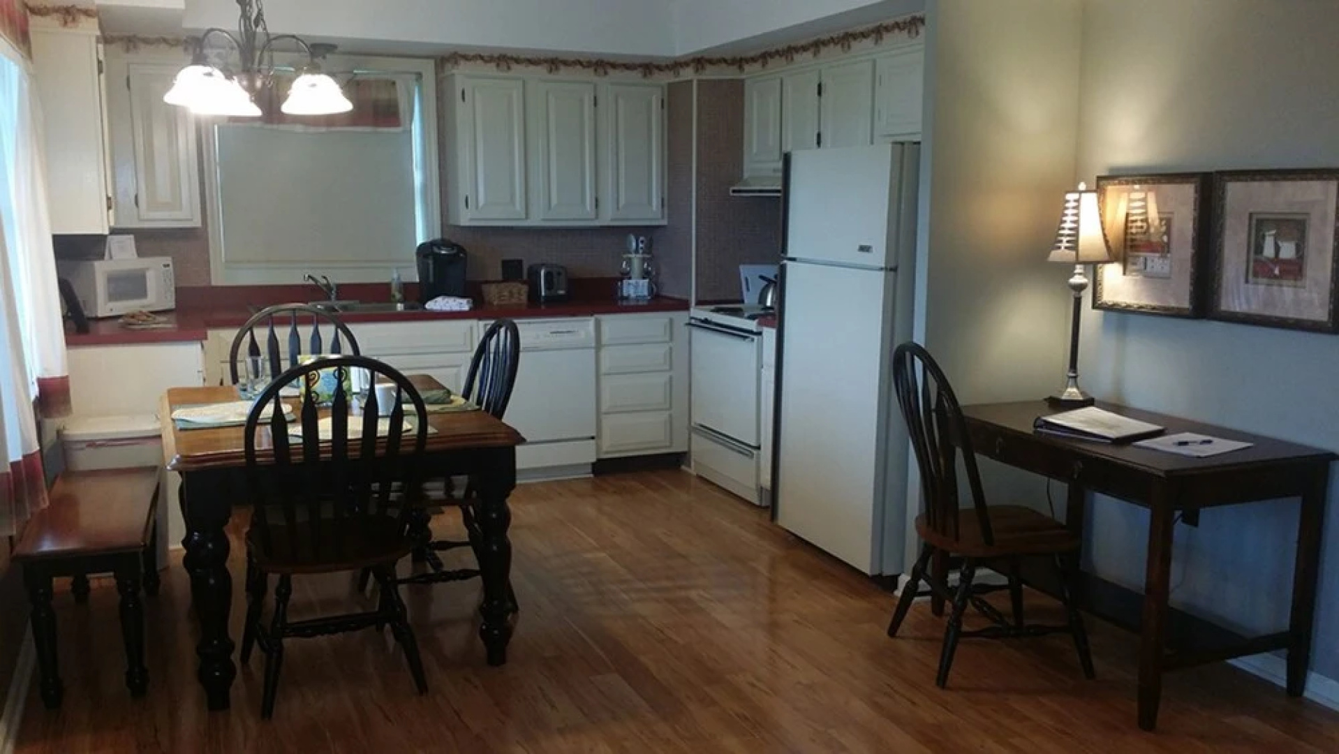 A Suite Escape Bed & Breakfast and Vacation Home
