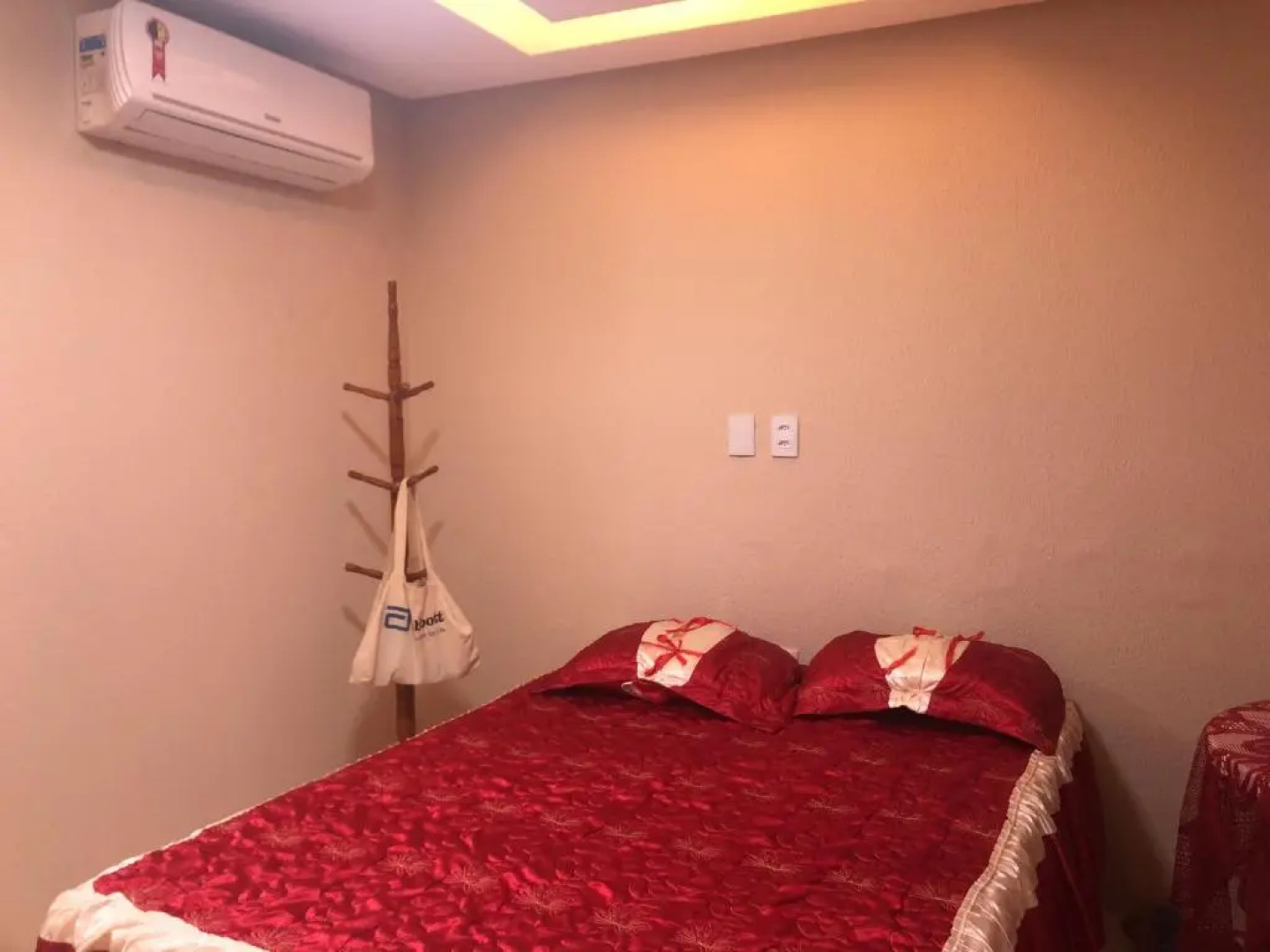 Feitosa's Beach House, Casa frente mar com capacidade para 6 pessoas estrutura completa com 2 suites