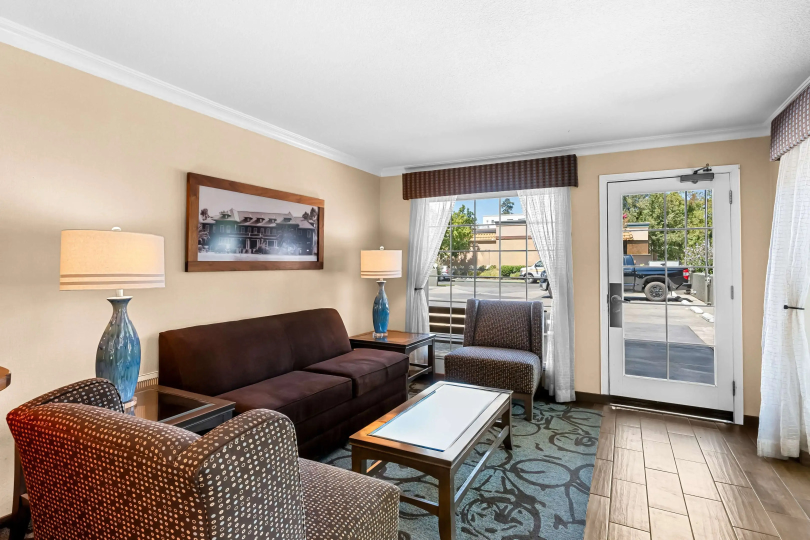 Best Western University Lodge