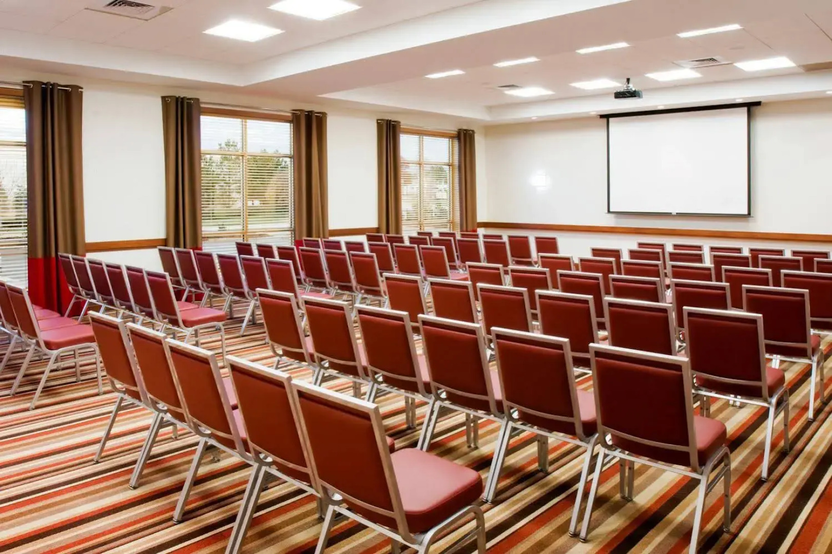 DoubleTree by Hilton Raleigh - Cary