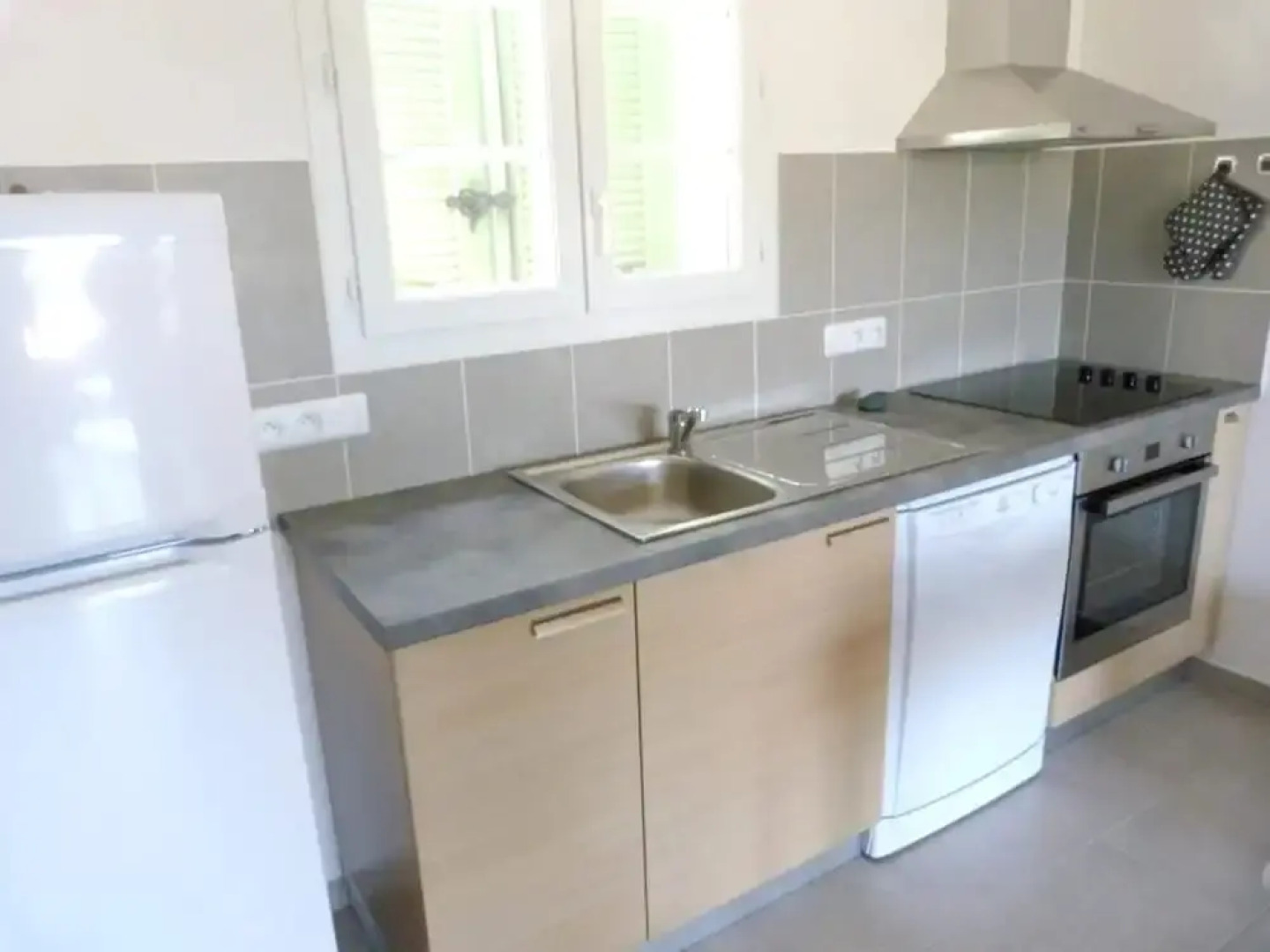 Apartment With one Bedroom in Patrimonio, With Wonderful Mountain View