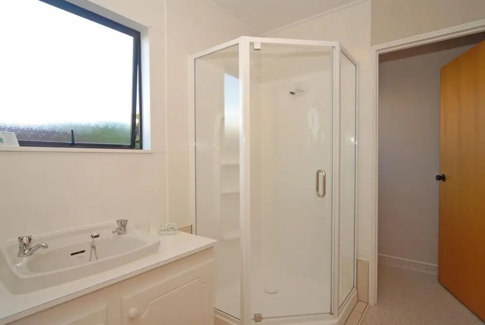 Gloucester House Motel