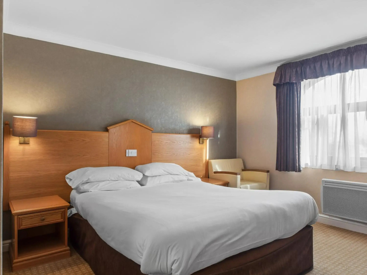 The Everglades Park Hotel