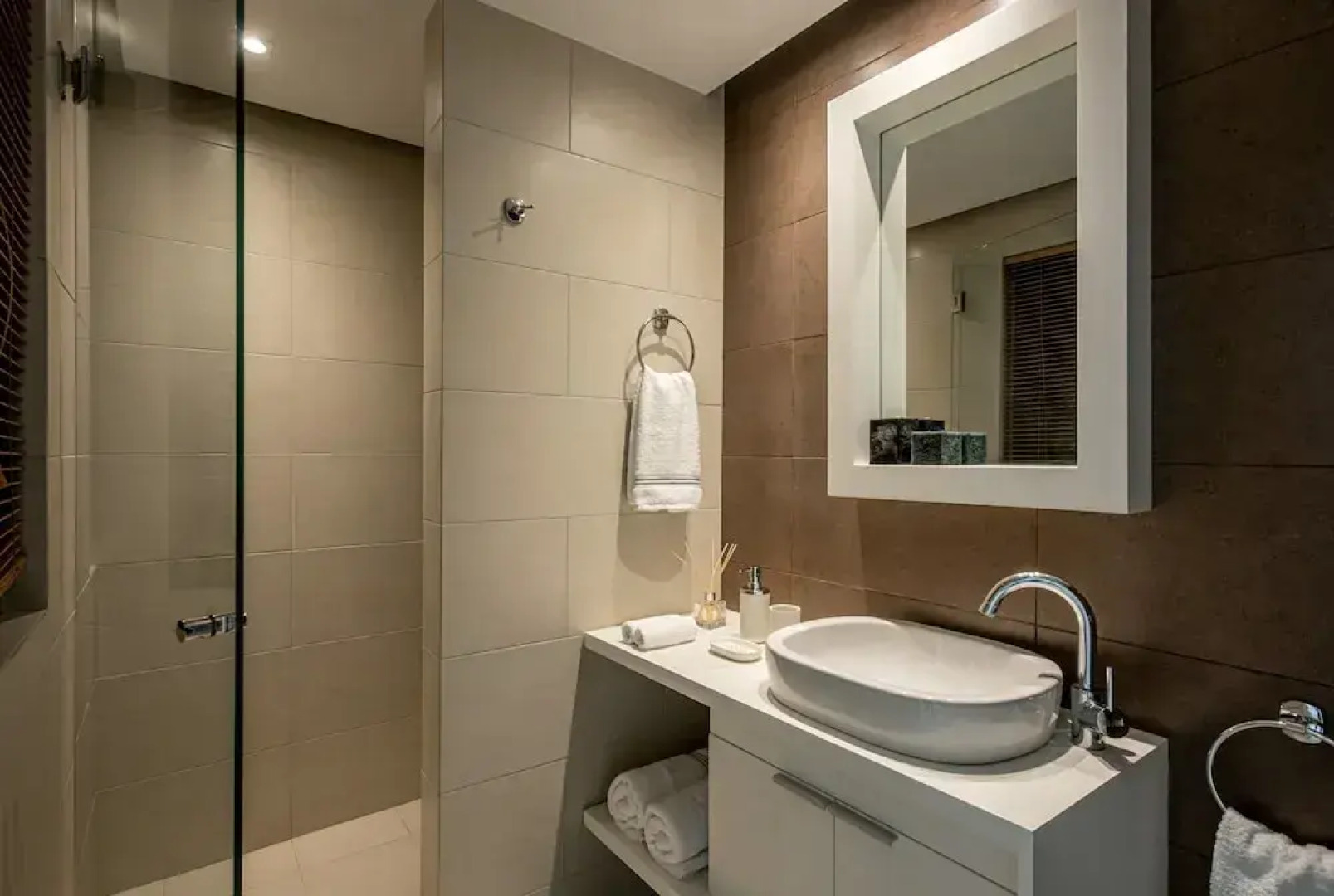 Lady Sea 6 Bedroom Villa with Heated Pool & Private Beach Access