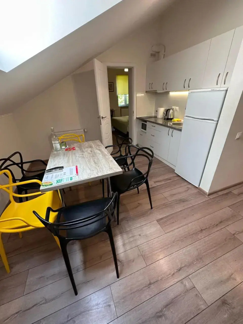 Stone City Apartment in Park Zone