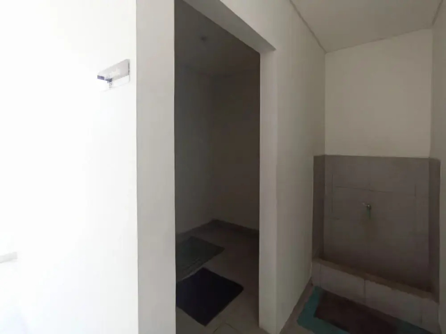 OFO Kost Premium Kampung Inggris Pare Syariah Mitra RedDoorz