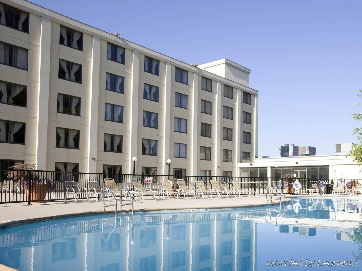 Holiday Inn Country Club Plaza