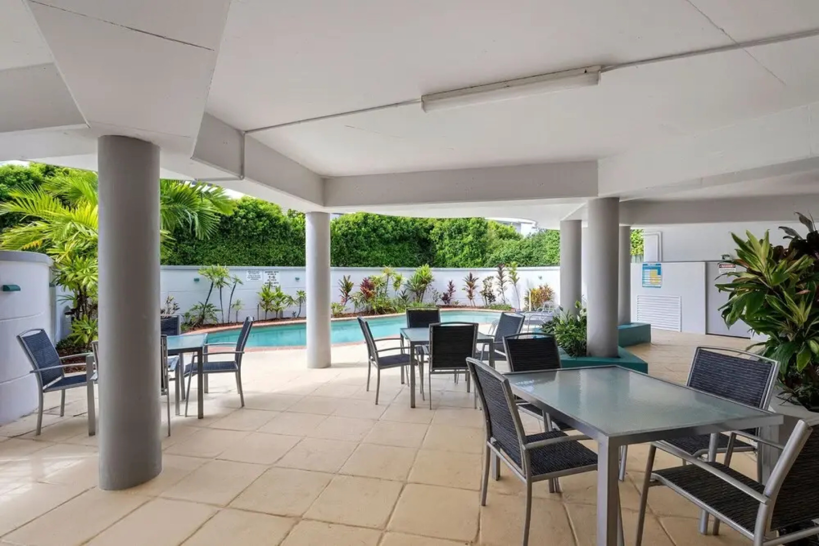2BR Coolum Beach Escape