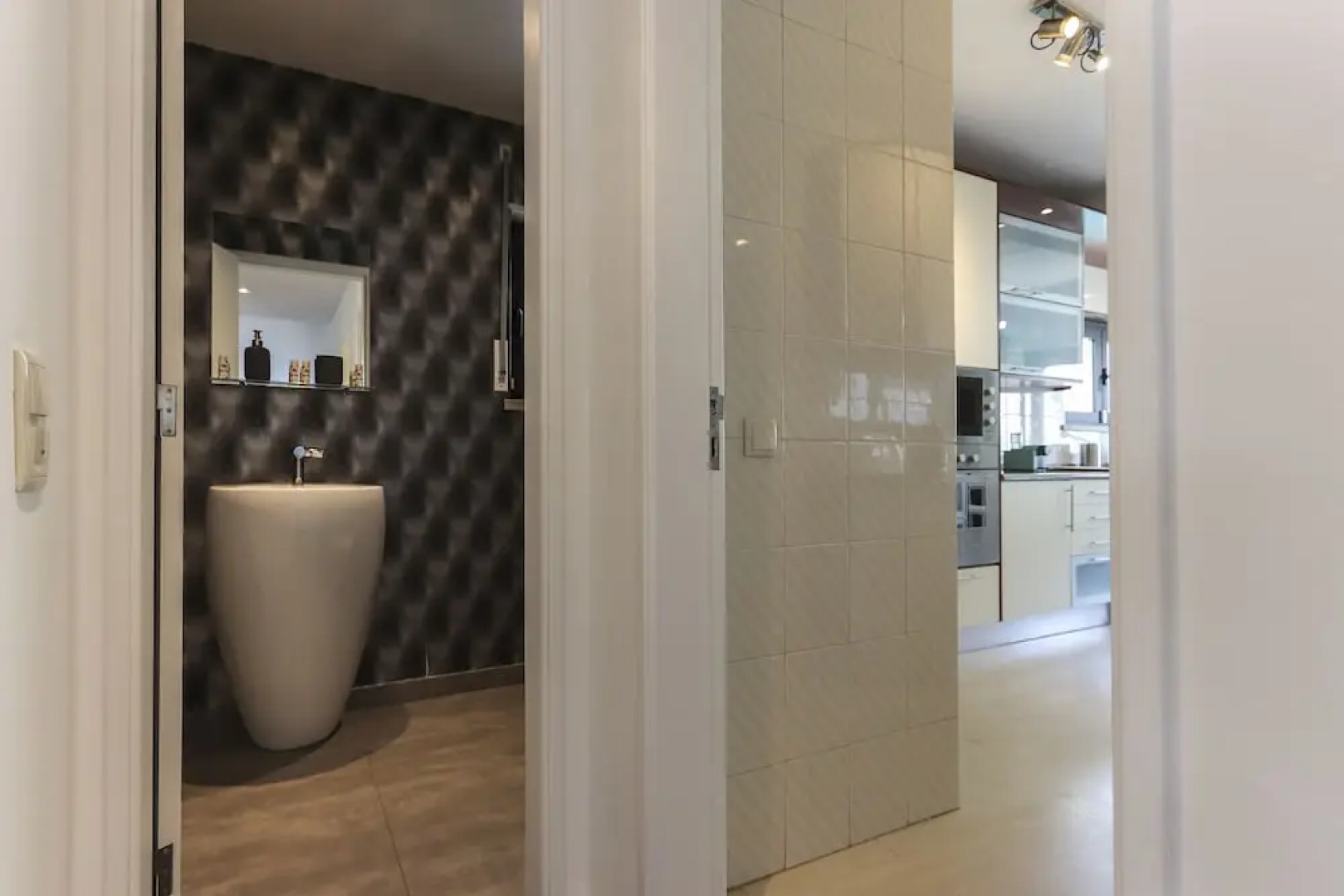 Parede Villa With Pool by Homing