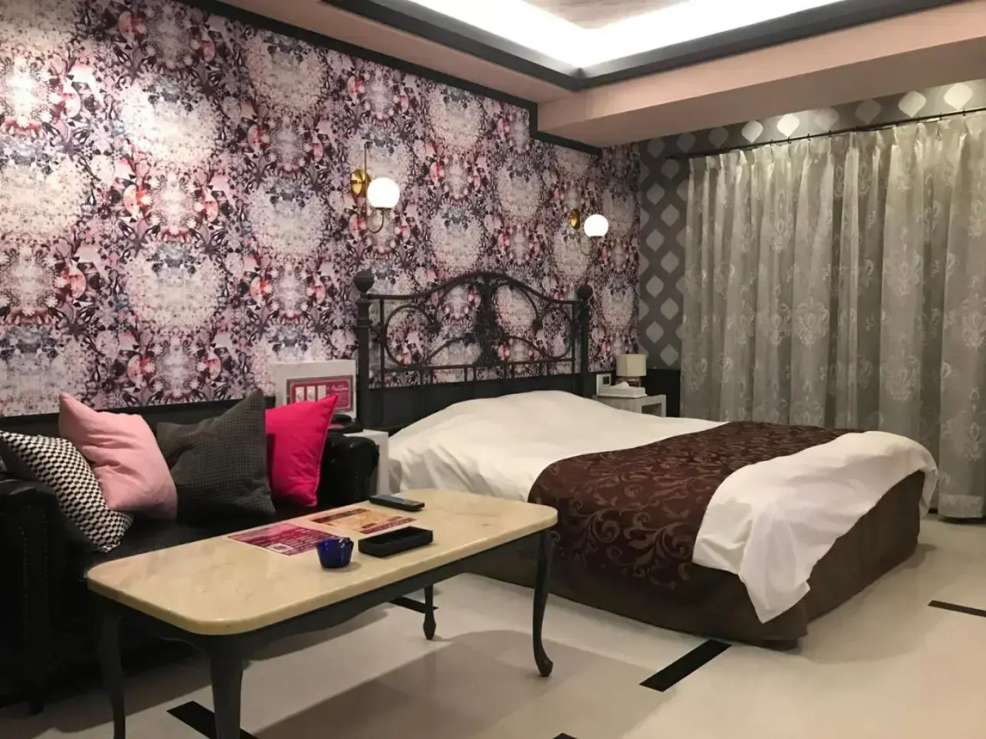 Hotel Fairy Tale (Adult Only)