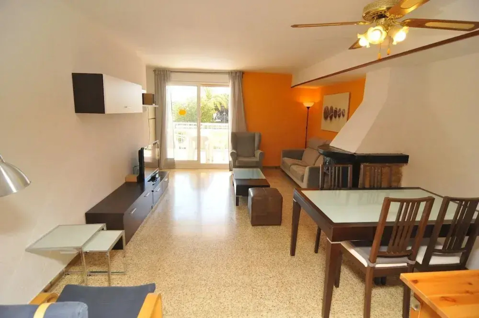 HomeHolidaysRentals Apartamento Adele - Costa Barcelona