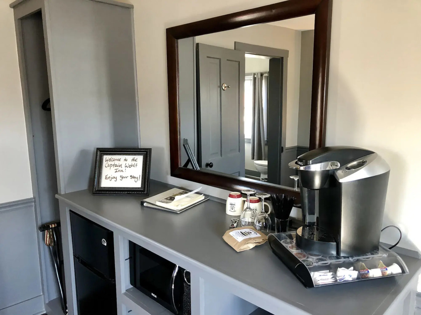 Captain Wohlt Inn Bed & Breakfast