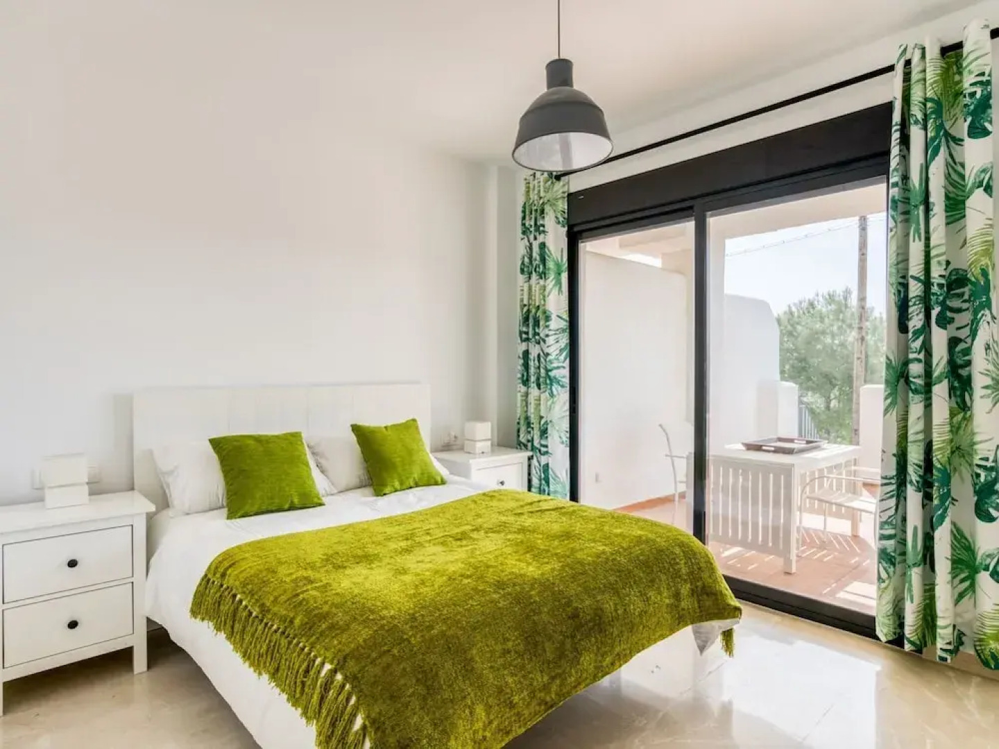 Suave Apartment in Casares Costa With Swimming Pool